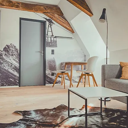 شقة فندقية Mariandl Im Oberwirt 3*